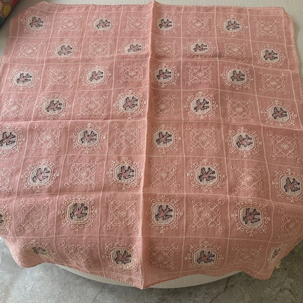Vintage Italian Linen Handmade Pink Tablecloth and 6 napkins
